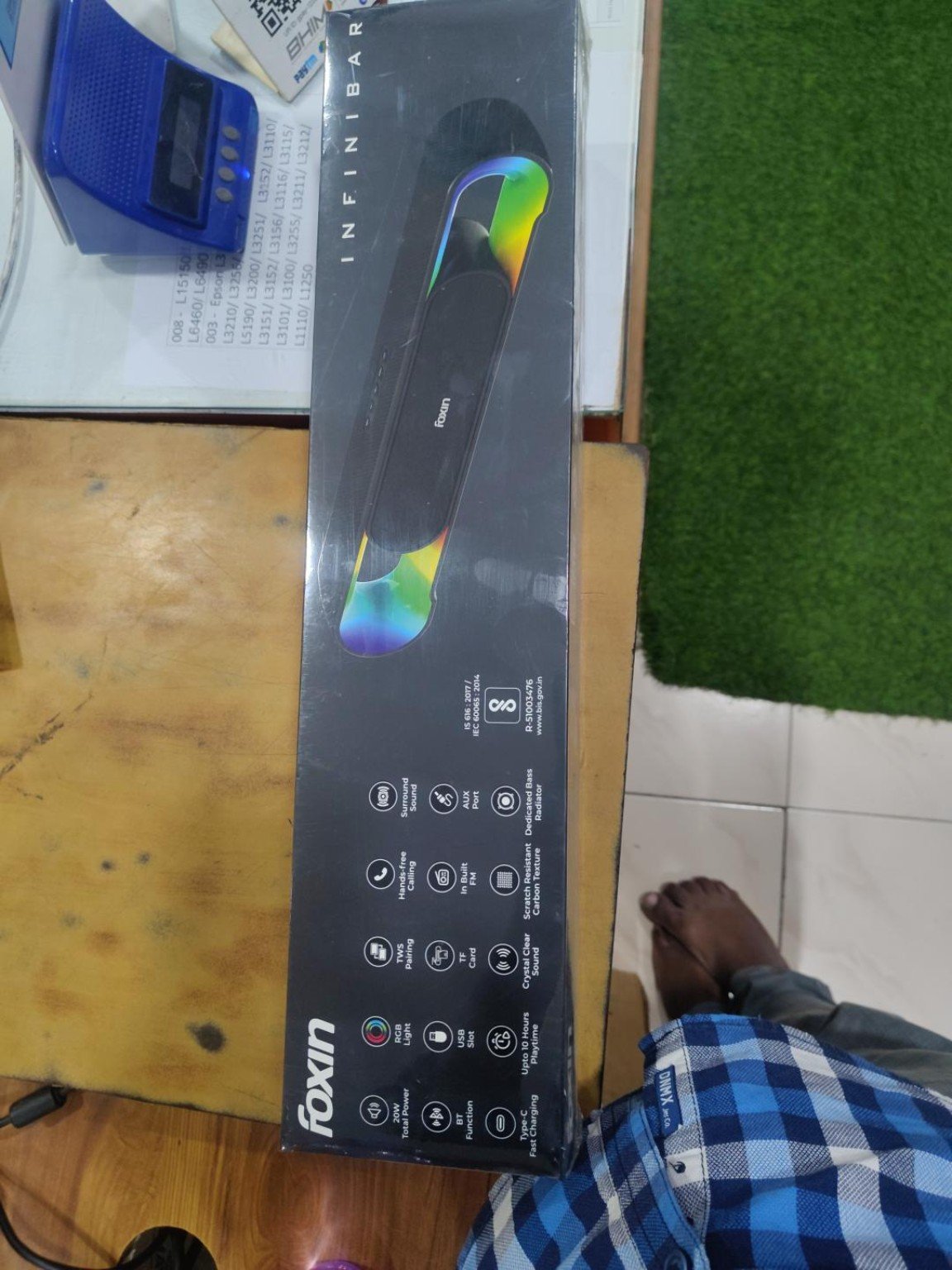 Foxin FSB1-901 Infinibar Wireless Soundbar Speaker 20W RGB
